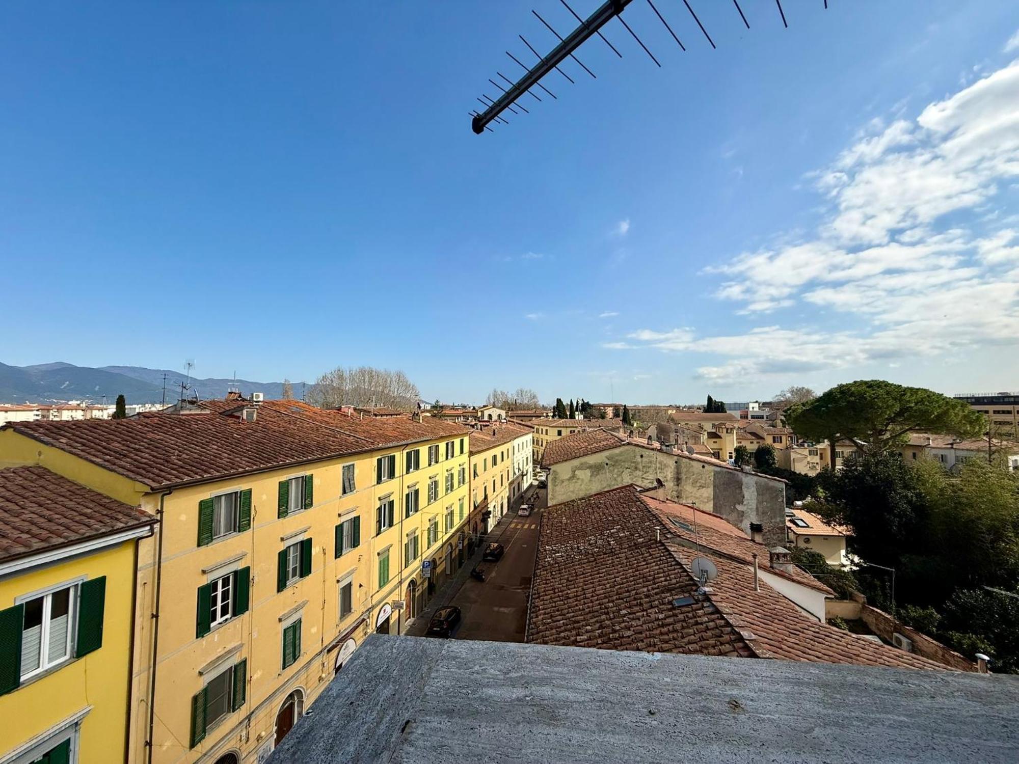 Ferienwohnung Attico Terrazza Vista Panoramica Lungarni Pisani Exterior foto